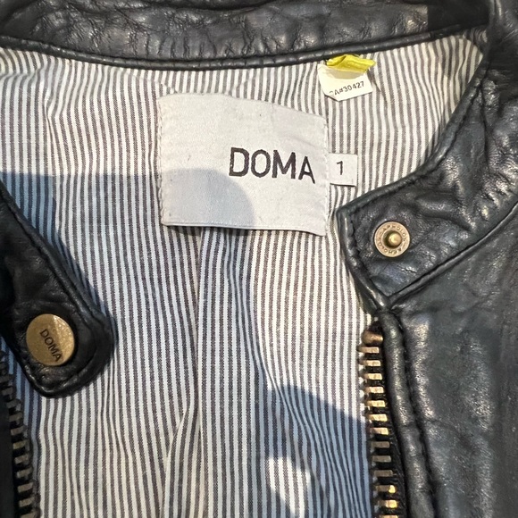 Women’s Leather Jacket - Picture 3 of 3